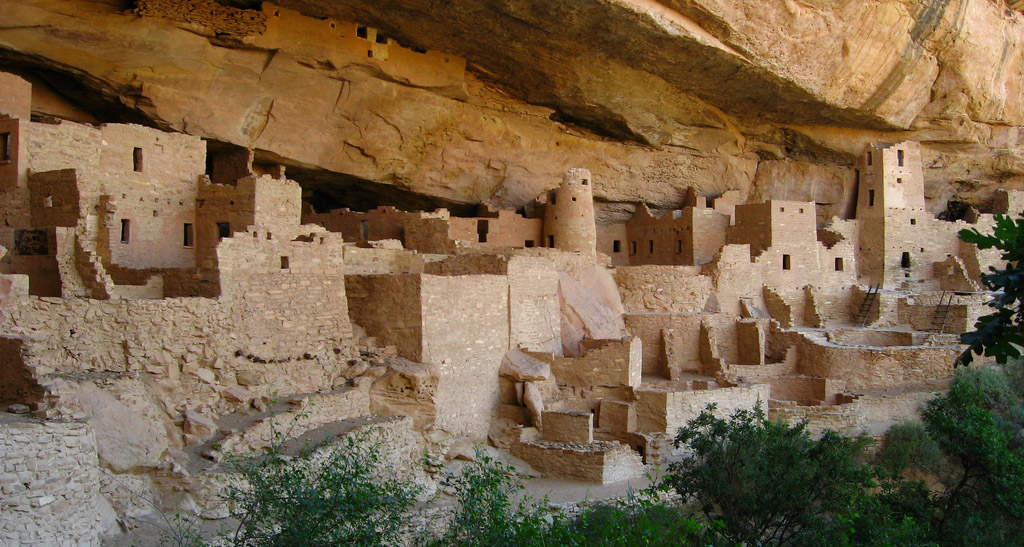Pueblo-Bonito-was-home-to-a-prehistoric-society.jpg
