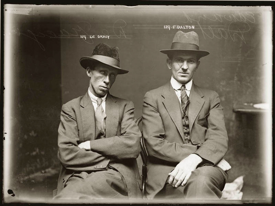 2_1920s gangster