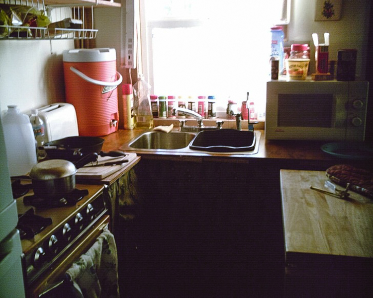 4_off-grid solar home for only $2,000