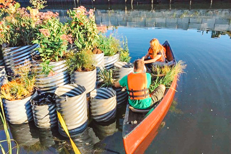 5_polluted waterway tiny floating garden
