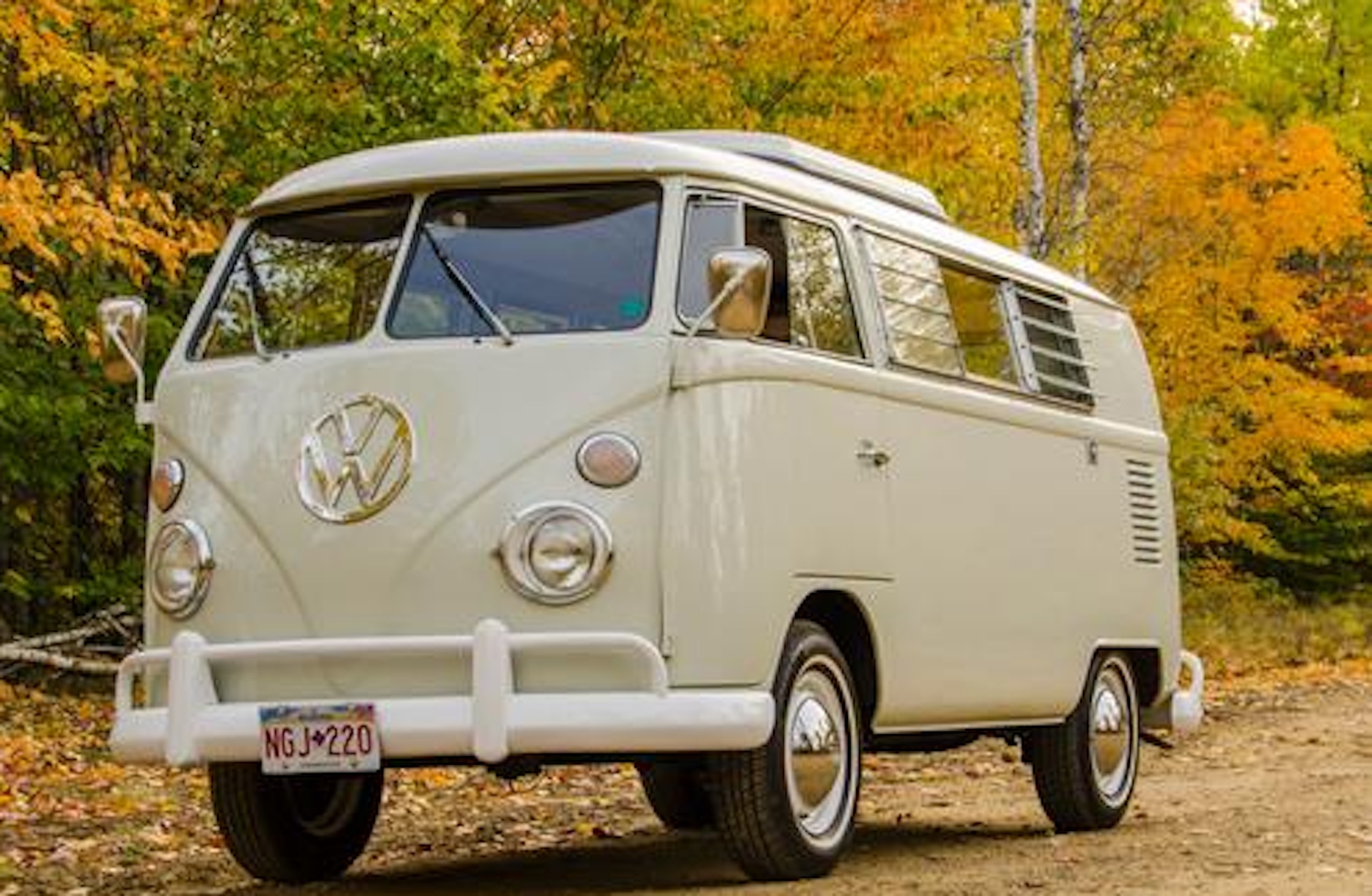 Introduce 109+ images volkswagen van camper for sale - In.thptnganamst ...